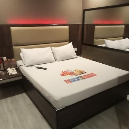 Hotel Sogo Pasay Wood Street Exterior foto