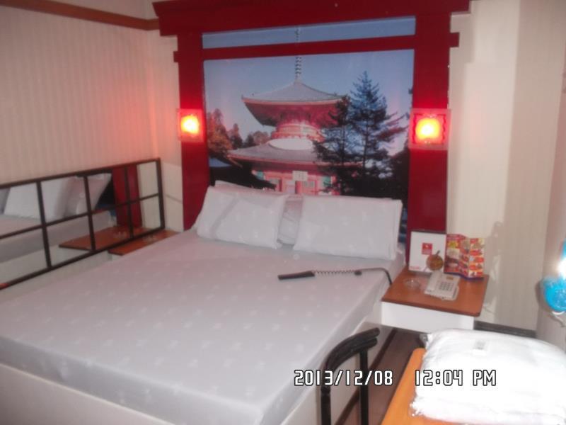 Hotel Sogo Pasay Wood Street Exterior foto