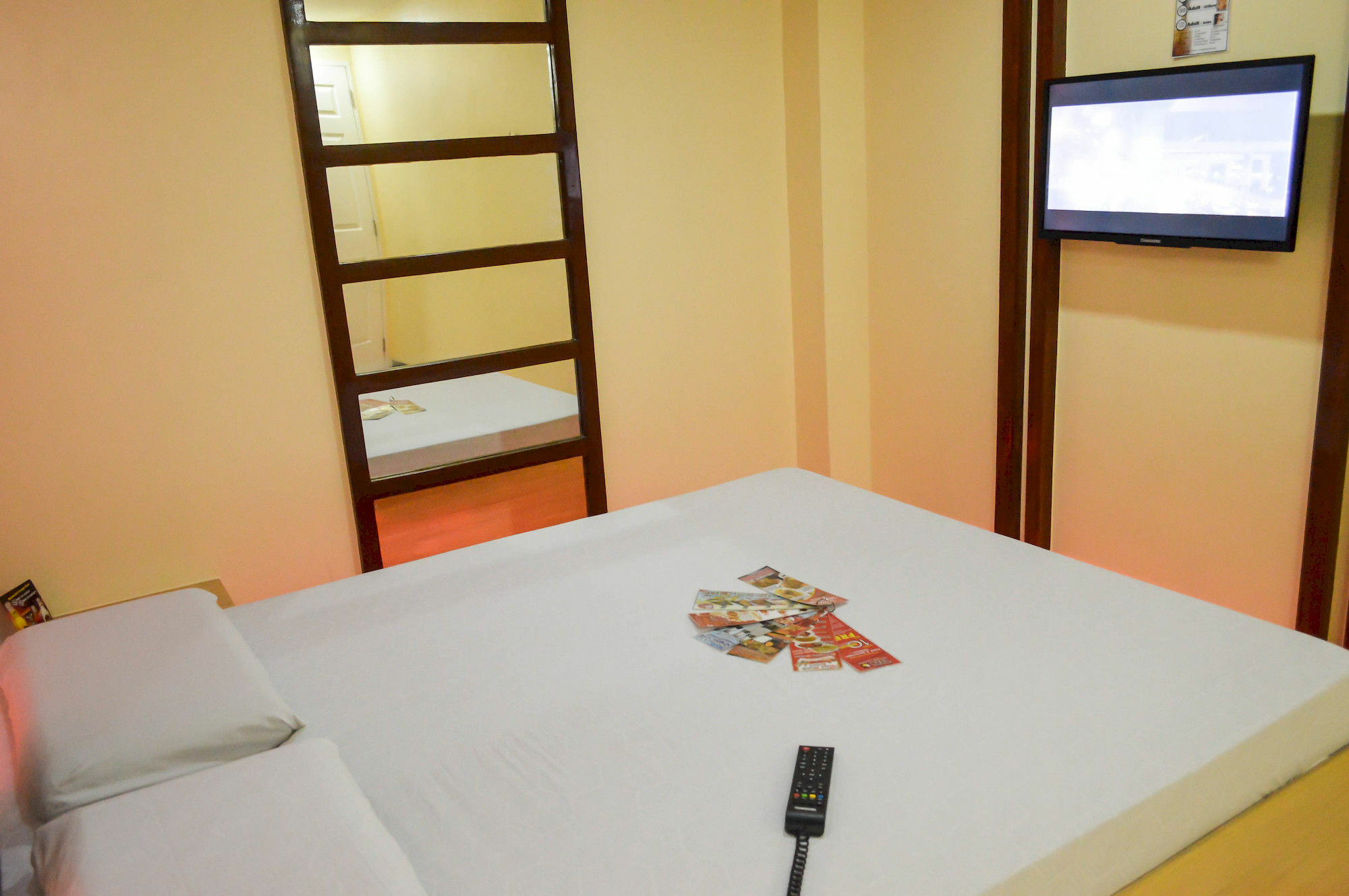 Hotel Sogo Pasay Wood Street Exterior foto